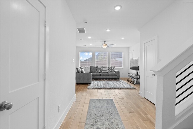 Photo - 7831 Swooping Swallow Ln