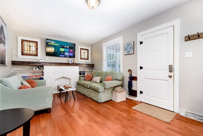 Photo - 1509 Clark St Unit SI ID1472869P