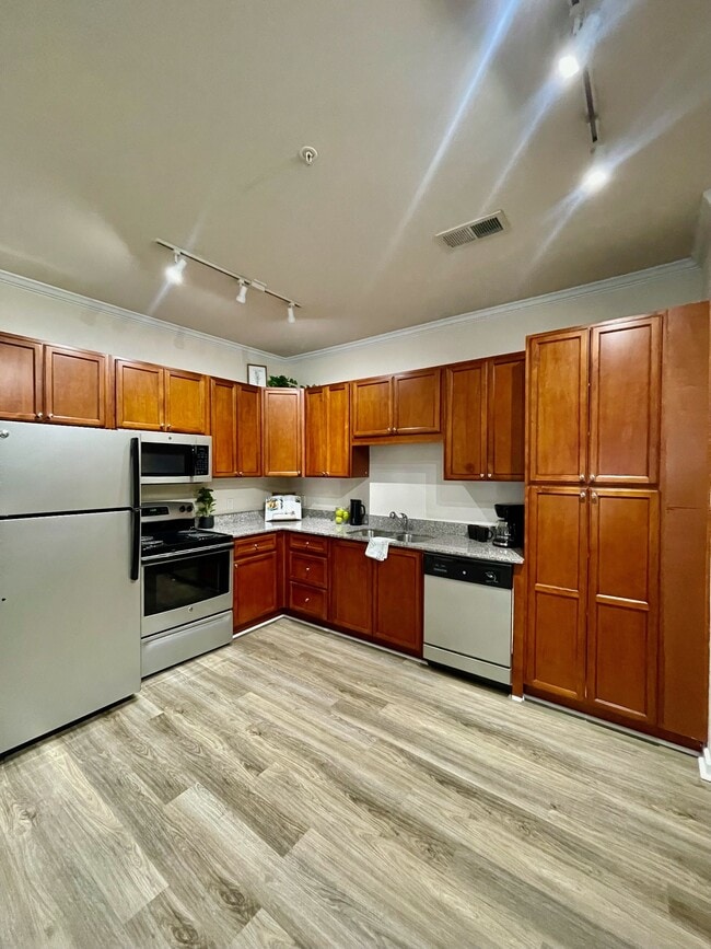 Photo - Palisades at Howell Road