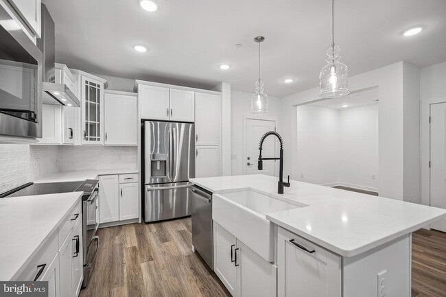 Photo - 21731 Dovekie Ter Unit 403