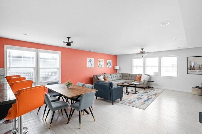 Photo - 325 Sanders St Unit ID1303783P