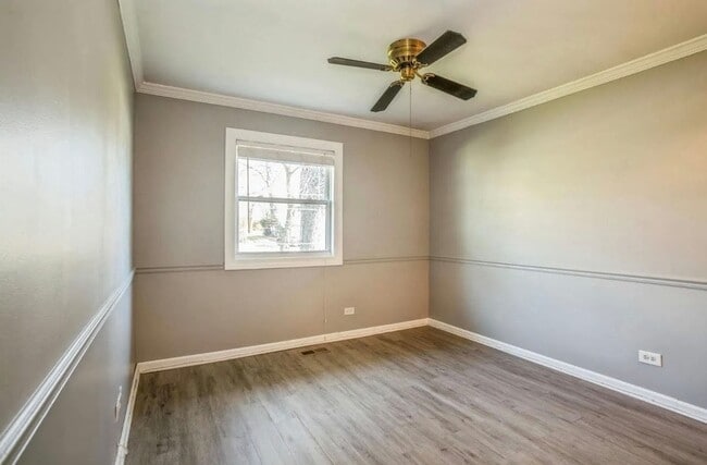 Photo - 923 Jeffery Ct