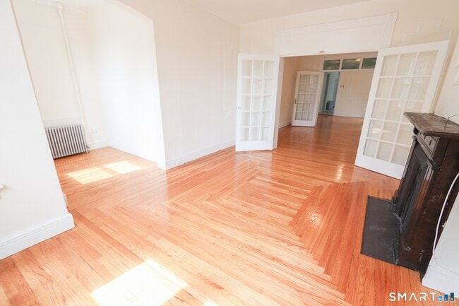 Photo - 235 Wooster St Unit 2