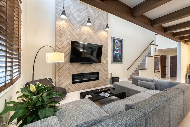 Photo - 2845 Queens Courtyard Dr