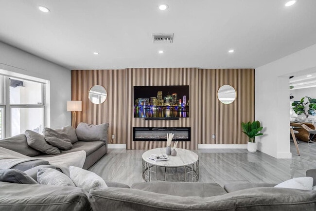 Photo - 1255 NE 199th St Unit ID1372354P