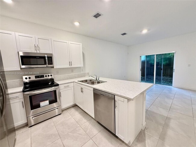 Photo - 2620 SE 11th Ct