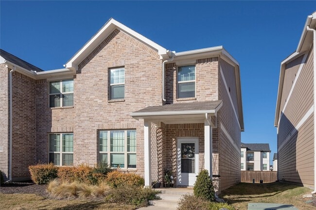 Building Photo - 3517 Cricket Dr