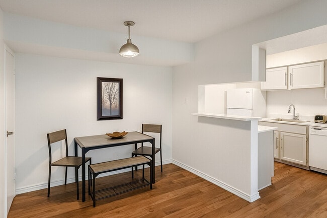 Photo - 1040 Clayton Ln Unit ID1335308P