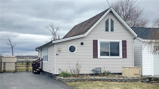 Photo - 2331 Edgemere Dr