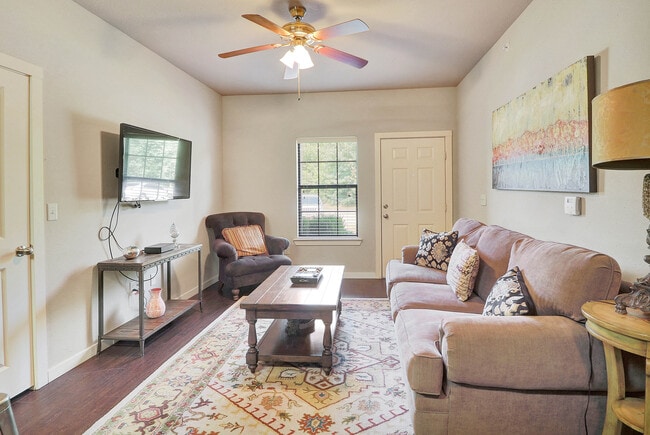 Photo - The Reserve at Chaffee Crossing Apartment Homes & Townhomes