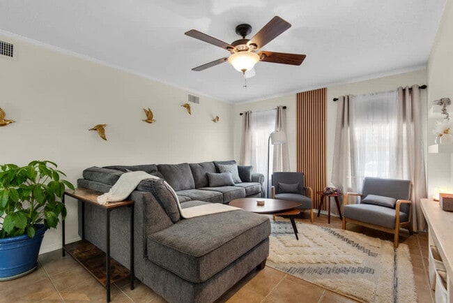 Building Photo - 4600 Lennox Pl Unit SI ID1585625P