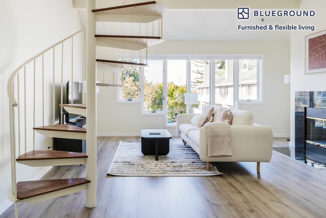 Building Photo - 345 Sheridan Ave Unit FL4-ID2016