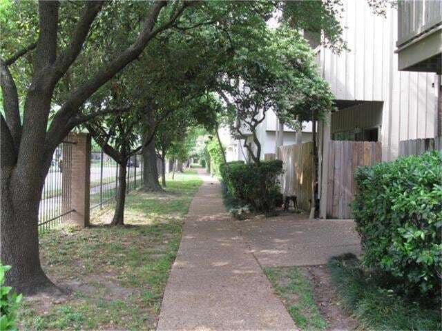 Photo - 2100 Tanglewilde St Unit 680