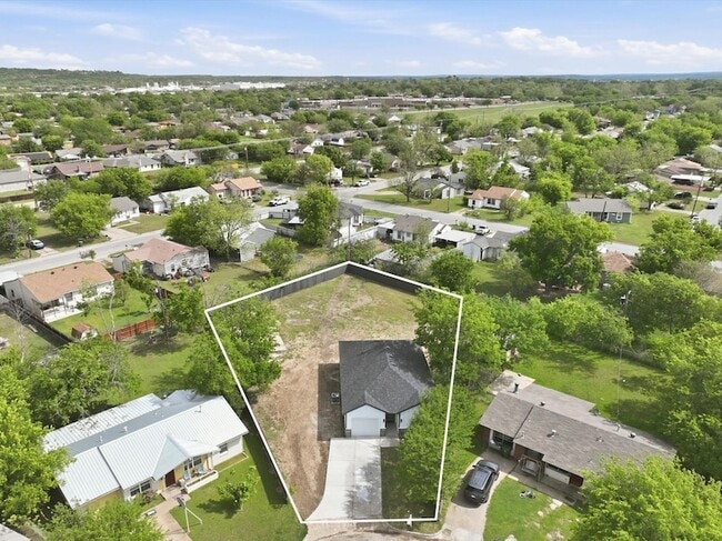 Building Photo - 1613 SE Park Rd