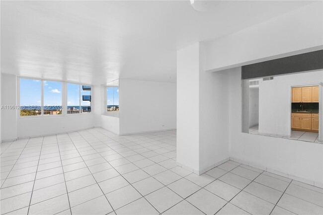 Photo - 7441 Wayne Ave Unit 11G