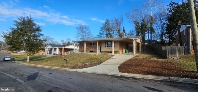 Building Photo - 5616 Old Temple Hill Rd