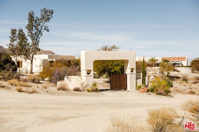 Photo - 57425 Palm Seco Cir