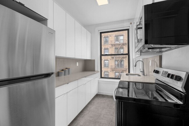 Photo - 257 W 19th St Unit SI ID1224966P