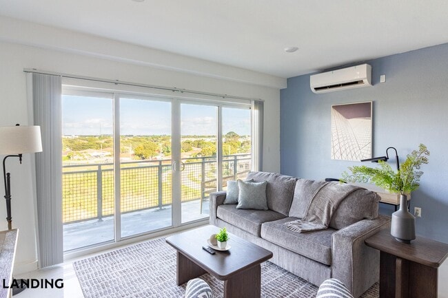 Building Photo - 25850 SW 140th Ct Unit 4-605