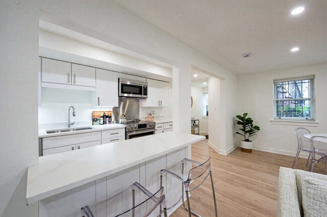 Photo - 1336 Corcoran St NW Unit SI ID1014659P