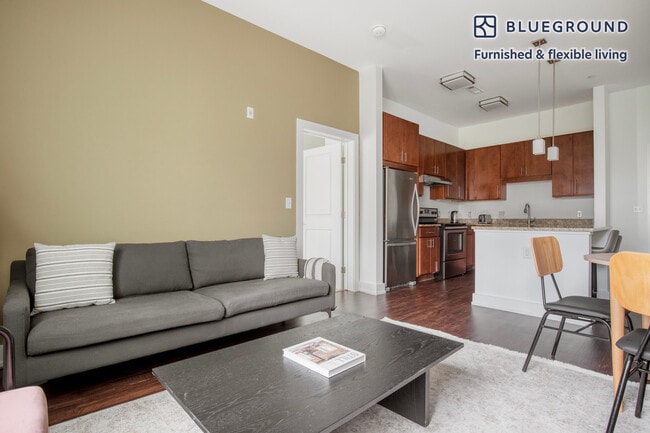 Photo - 90 Fawcett St Unit FL3-ID933