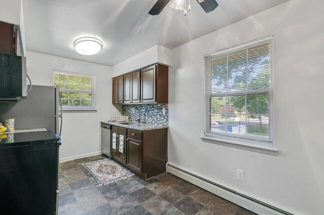 Photo - Roberts Mill Apartments and Townhomes