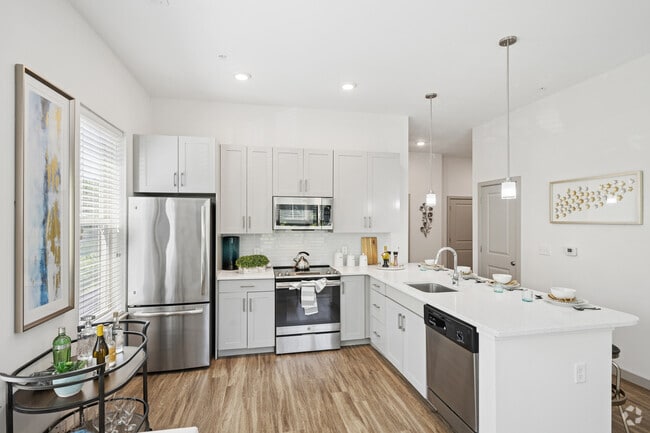 2BR, 2BA - 955SF - Kitchen - Audubon Easterly