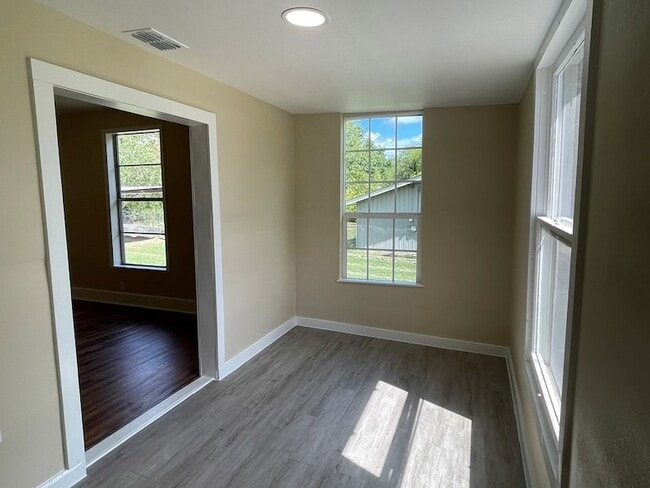 Photo - 422 S Orange St