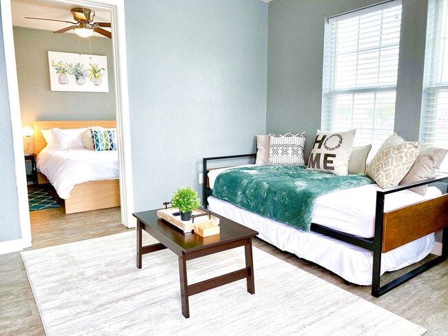 Photo - 1804 Morgan Ave Unit ID1268433P