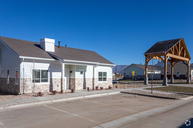 Photo - Klein Huis at Turner Mill