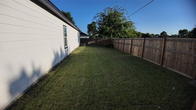 Photo - 4709 Lee St