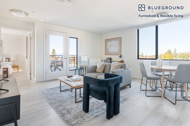 Building Photo - 1698 University Ave Unit FL4-ID2126