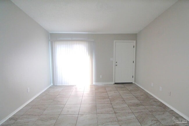 Photo - 6810 Tiki Ln