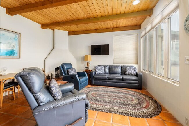 Photo - 1941 S Pacific St Unit ID1292586P