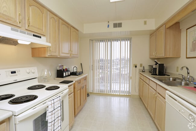 Interior Photo - Bower Hill Apartments