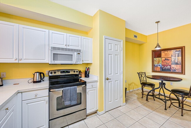 Photo - 3973 Bishopwood Ct E Unit SI ID1546214P
