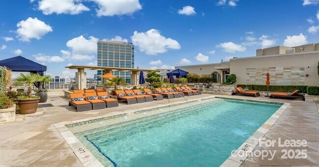 Photo - 125 W Tremont Ave Unit B2C