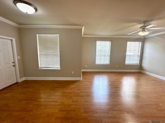 Photo - 900 Dean Lee Dr Unit 206