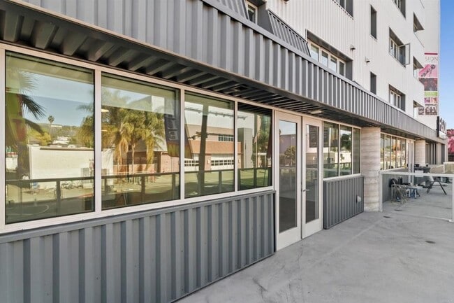 Photo - 5750 Hollywood Blvd Unit 236