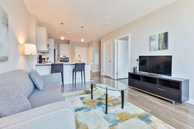 Photo - 5 Fan Pier Boulevard Unit SI FL16-ID1094301P
