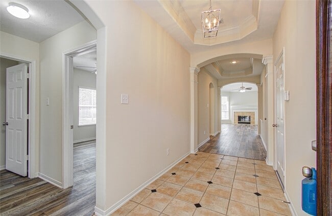 Photo - 226 Elana Ln