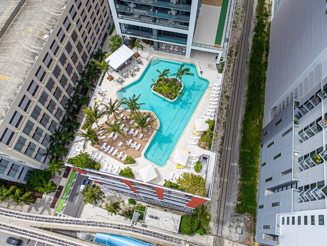 Photo - 121 NE 5th St Unit ID1028799P