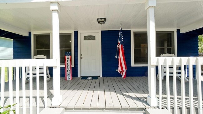 Photo - 1815 2nd Ave E