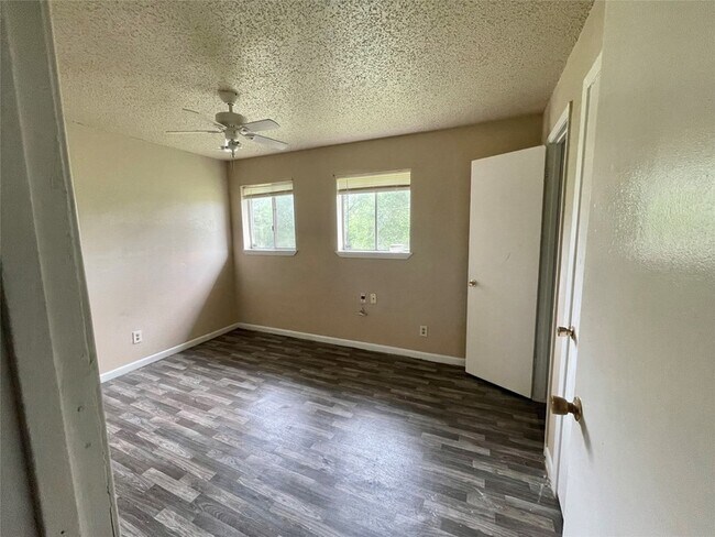 Photo - 702 Hargest St Unit 5