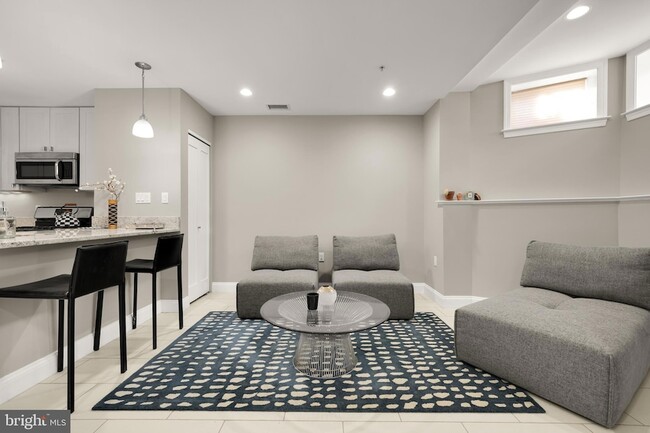 Photo - 1135 6th St NW Unit 1