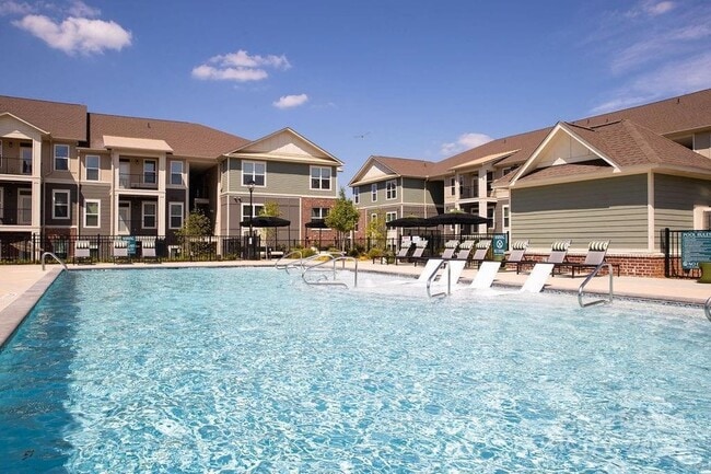 Building Photo - 102 Kennedy Rdg Wy Unit Gene