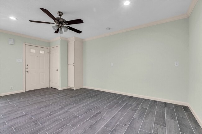 Photo - 1311 Antoine Dr Unit 128