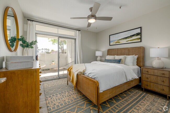 1BR, 1BA - 758SF - Bedroom - CityScape at Lakeshore