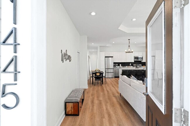 Photo - 1445 N Laura St Unit SI ID1578559P