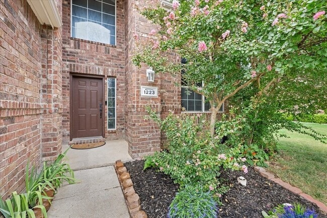 Photo - 1223 Mallard Creek Dr